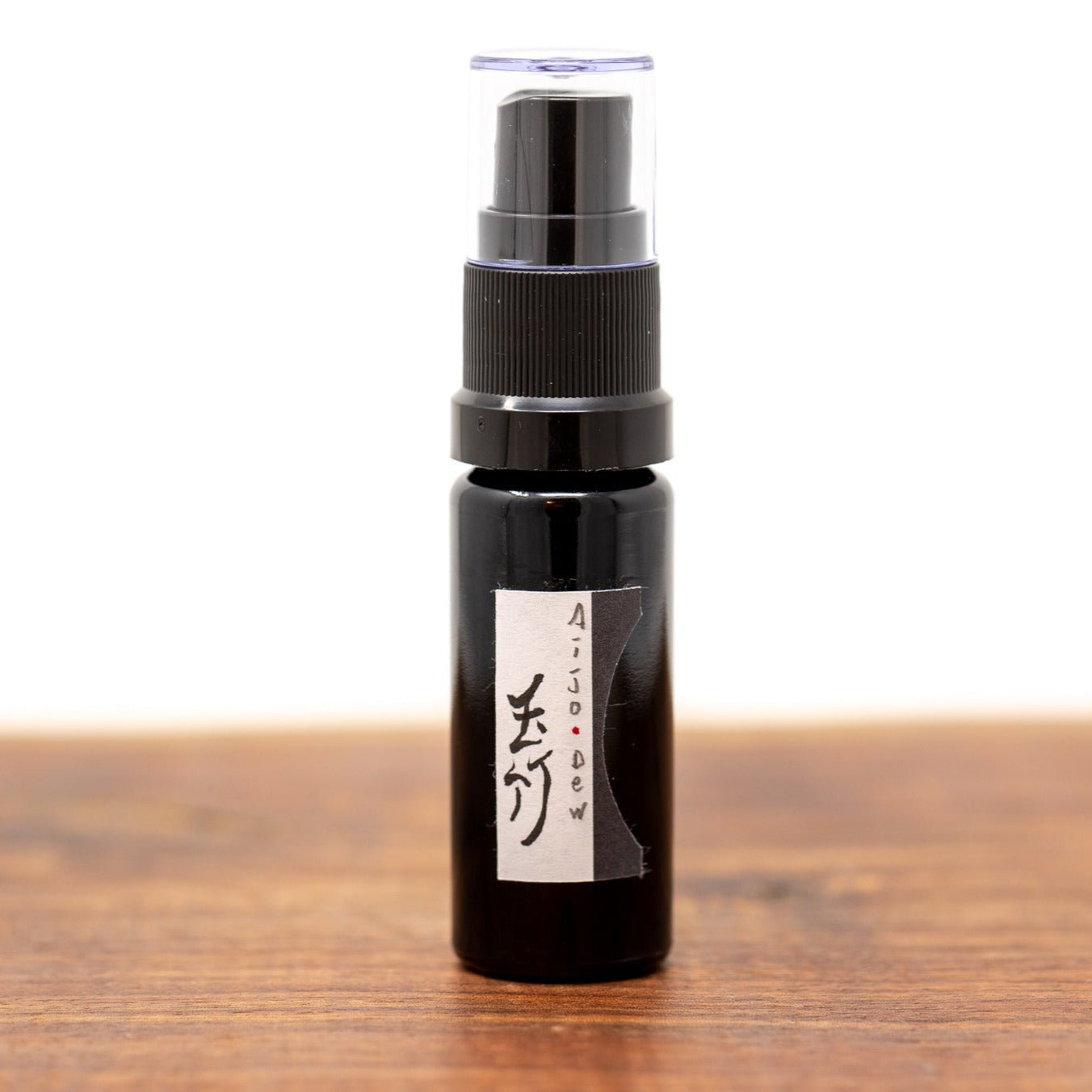 Shen Blossom's Dew Deep Moisture Renewal Aijo photographed on a serving tray