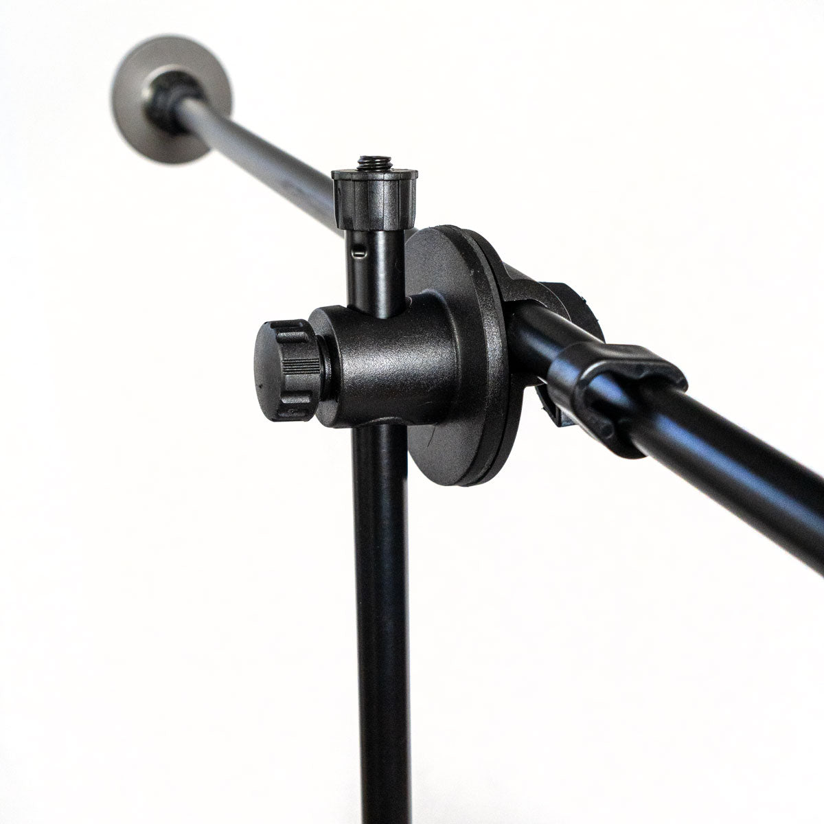 
                  
                    An up close picture of the adjustable CHI Palm Positioning Stand mechanism
                  
                
